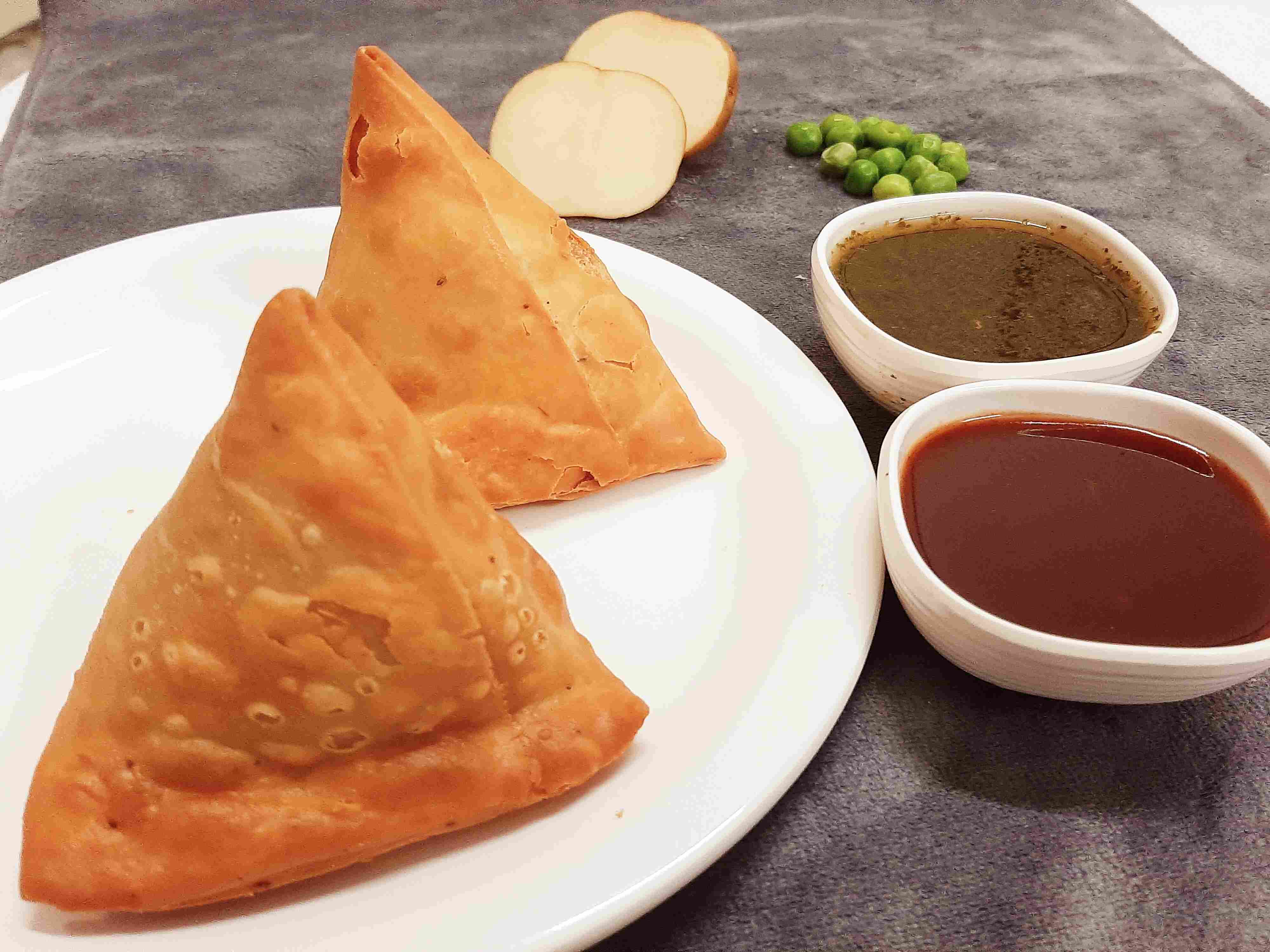 Aloo Samosa (2 Pcs)
