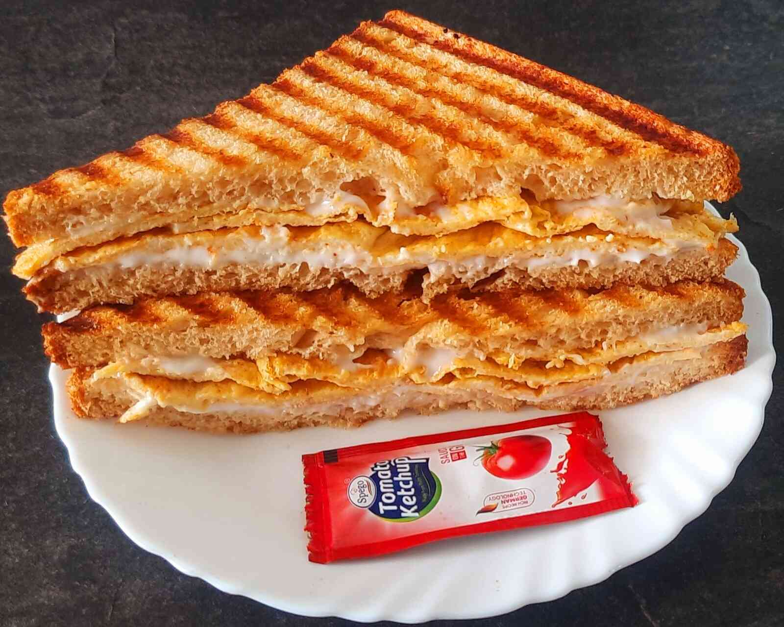 Double Omlette Sandwich